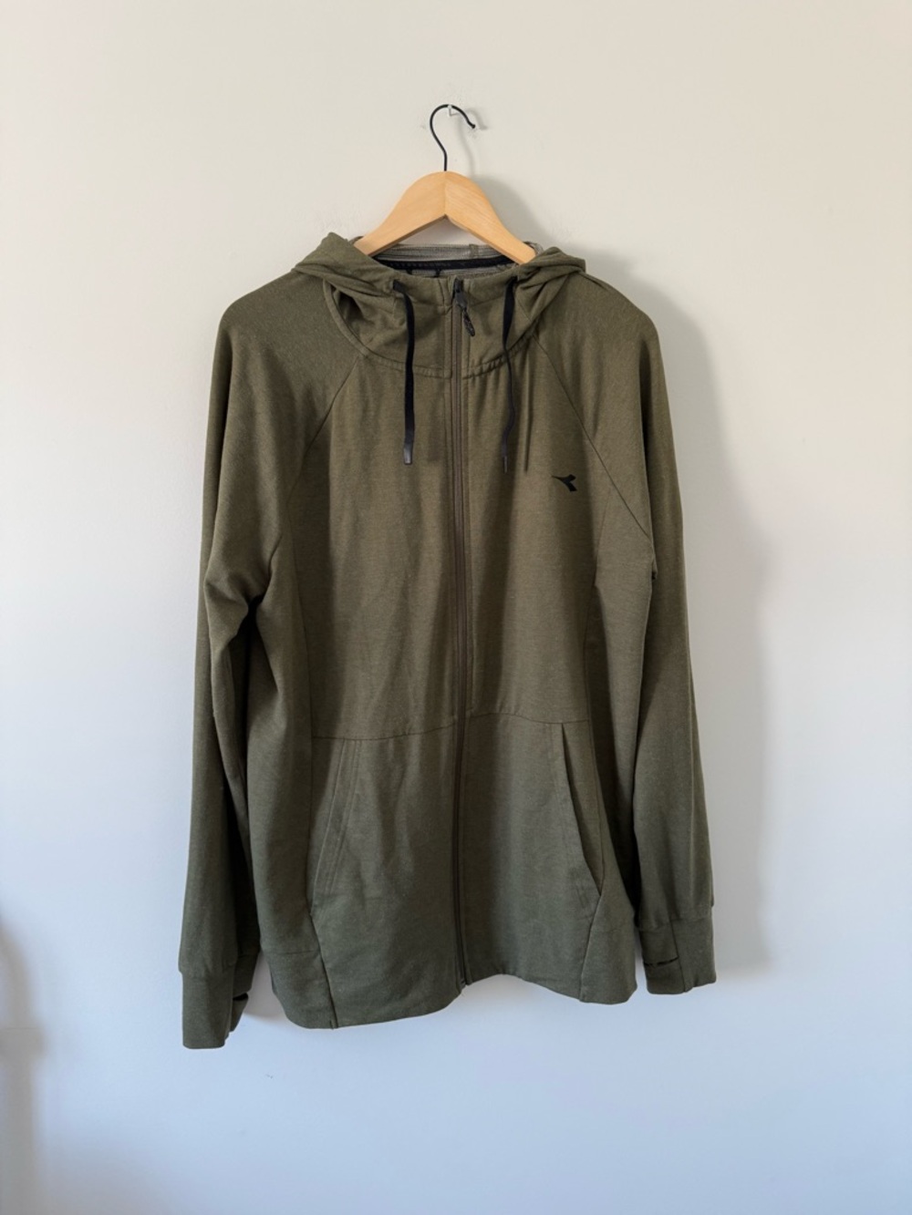 Men’s Olive Green Lightweight Hoodie Jacket (size large)